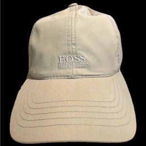 Vintage Hugo Boss Light Beige Embroidered Logo Cap